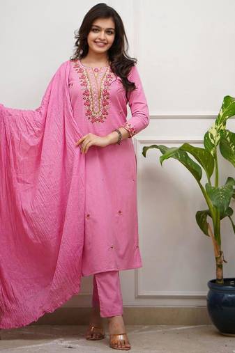pink silk blend embroidered kurta sets