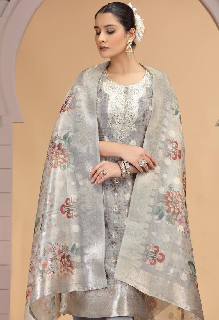 Grey orgenza jacquard kurta set with pant & dupatta