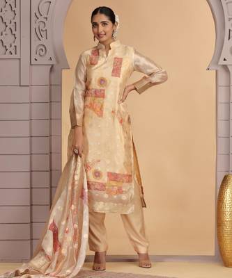 Golden orgenza jacquard kurta set with pant & dupatta 2