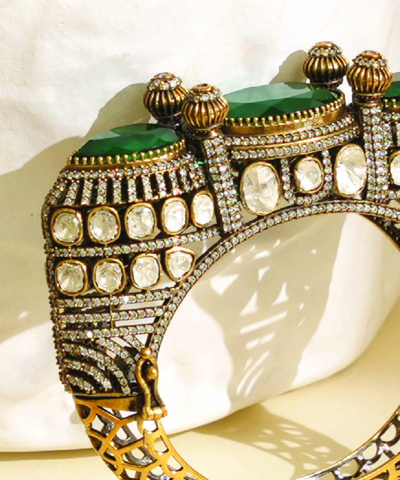 Zircon green stone royal kada