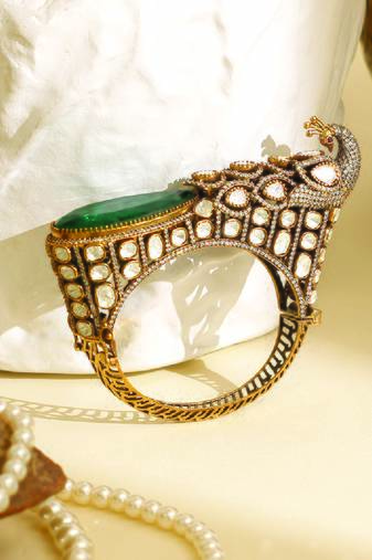 Zircon green stone royal kada