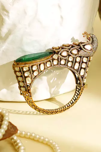 Zircon green stone royal kada