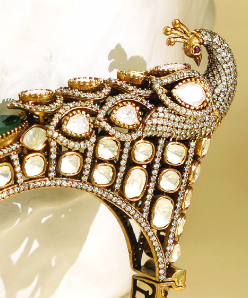 Zircon green stone royal kada