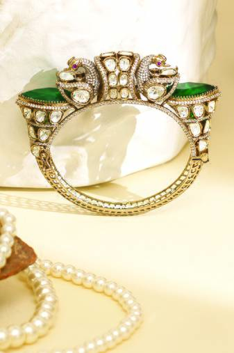 Zircon green stone royal kada