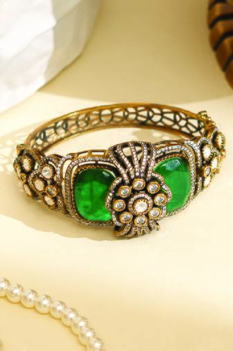 Zircon green stone royal kada