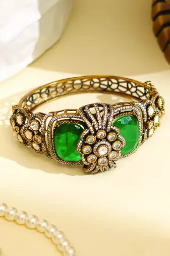 Zircon green stone royal kada