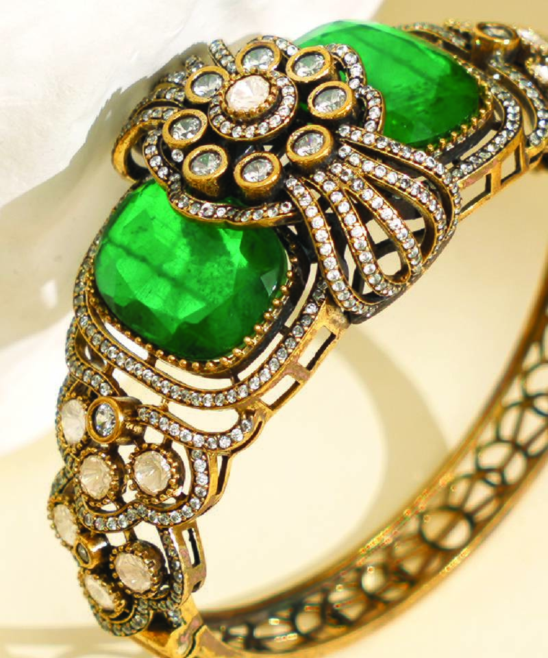 Zircon green stone royal kada