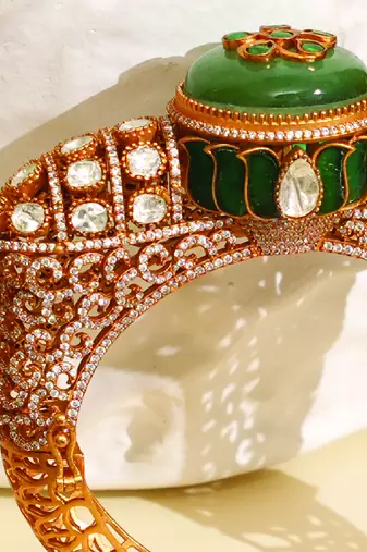 Zircon green stone royal kada