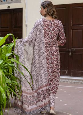 Off-white embroidered cotton salwar suit 3