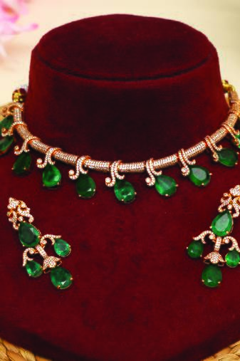 Zircon studded green stones choker necklace set