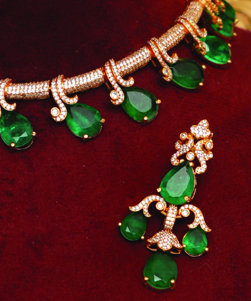 Zircon studded green stones choker necklace set
