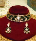 Gold plated emerald green stones choker necklace set
