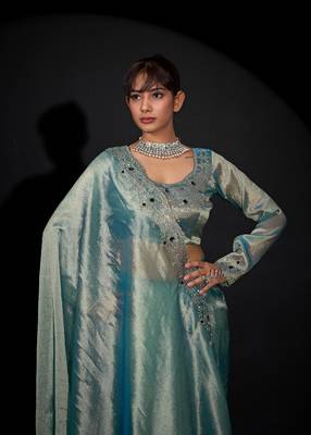 Sky blue kanjivaram pure silk blend zircon border saree 4