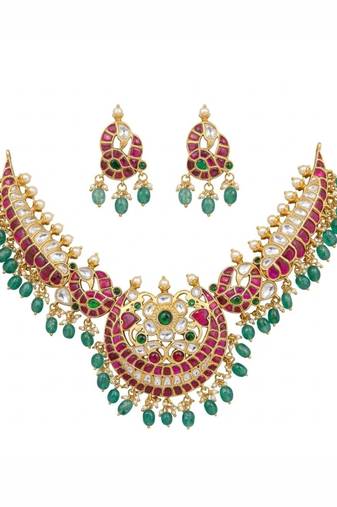 Morvaara emerald kundan bridal set