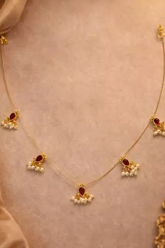 Noor Reversible Red & Green Pearl Charm Wire Necklace | 18K Gold Plated Festive Jewellery