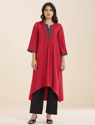 women’s red viscose blend v neck kurta with front pleat design 1