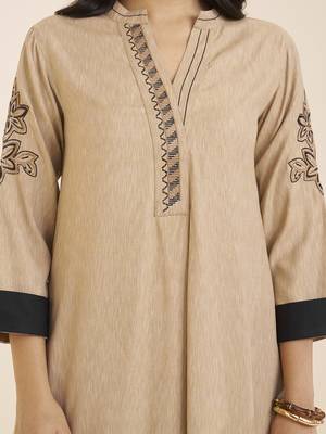women’s beige viscose blend straight fit kurta for casual wear 4