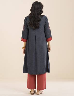 women’s grey viscose blend straight fit kurta for casual wear 2