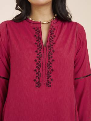 women’s red straight fit viscose blend kurta 5