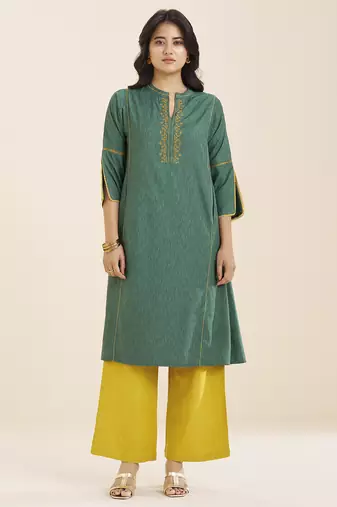 women’s green viscose blend straight kurta for casual wear