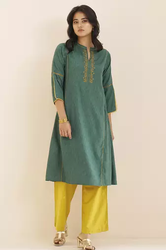 women’s green viscose blend straight kurta for casual wear