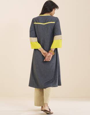 women’s black straight cut viscose rayon kurta 2