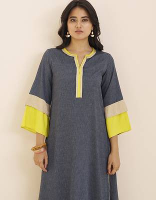 women’s black straight cut viscose rayon kurta 4