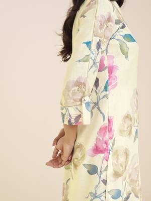 women’s linen blend cream kurta with soft pink floral print 4