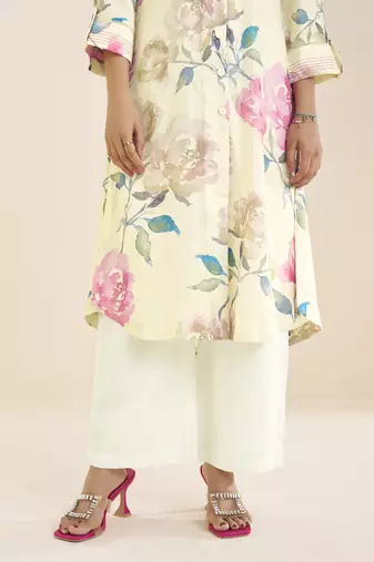 women’s linen blend cream kurta with soft pink floral print