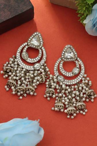 White color kundan earrings