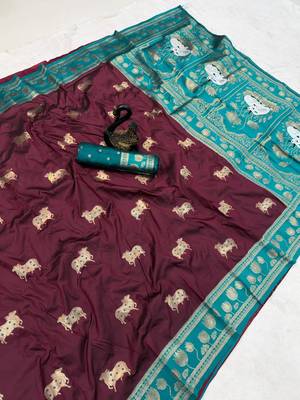 maroon soft art silk saree with teal dual zari border 4
