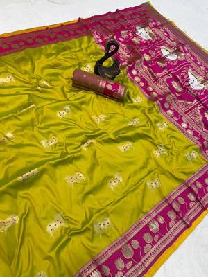 parrot green soft art silk saree with pink zari border 3