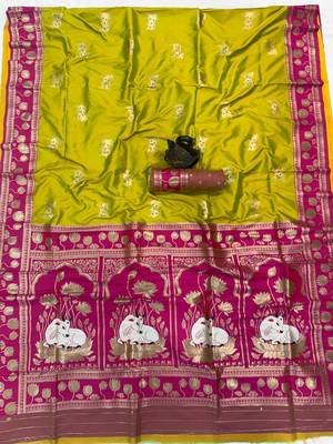 parrot green soft art silk saree with pink zari border 4