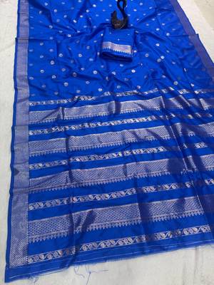 royal blue banarasi soft silk zari woven saree 2