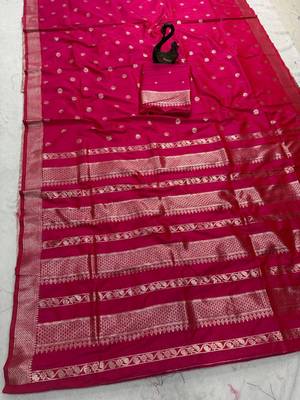 rani pink banarasi soft silk zari woven saree 2