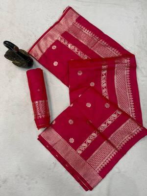 rani pink banarasi soft silk zari woven saree 3