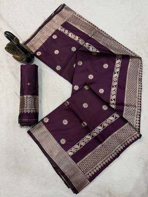 wine banarasi soft silk zari woven saree 3