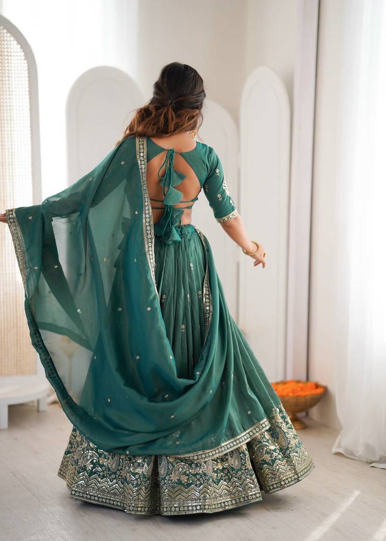Designer lehenga choli for wedding