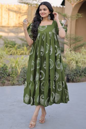 Exclusive Green Printed Cotton Casual Wear Dress