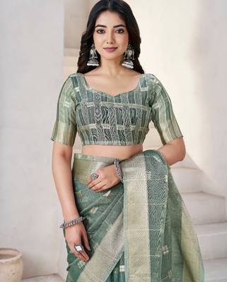 Soft linen cotton silk blend saree with gold zari weaving 4