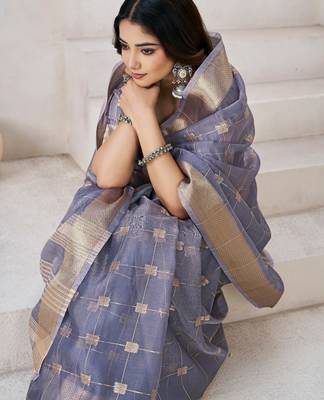 Soft linen cotton silk blend saree with gold zari weaving 3