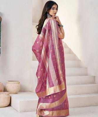 Soft linen cotton silk blend saree with gold zari weaving 3