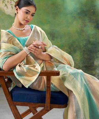 Soft linen cotton silk blend saree with gold zari weaving 3