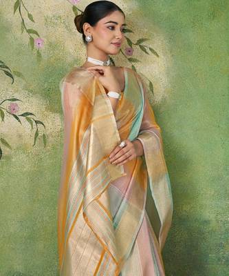 Soft linen cotton silk blend saree with gold zari weaving 4