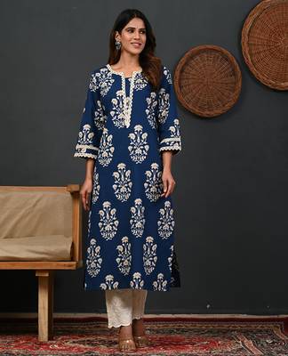 Floral printed notch-neck straight kurta 3