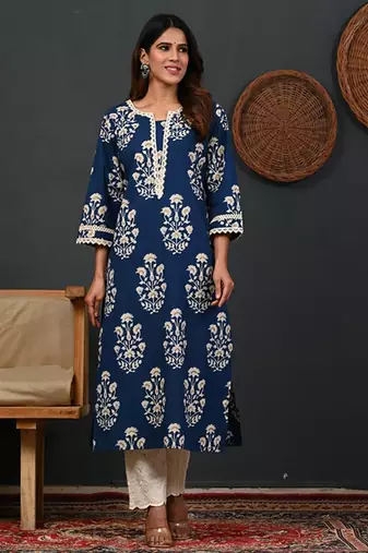 Floral printed notch-neck straight kurta