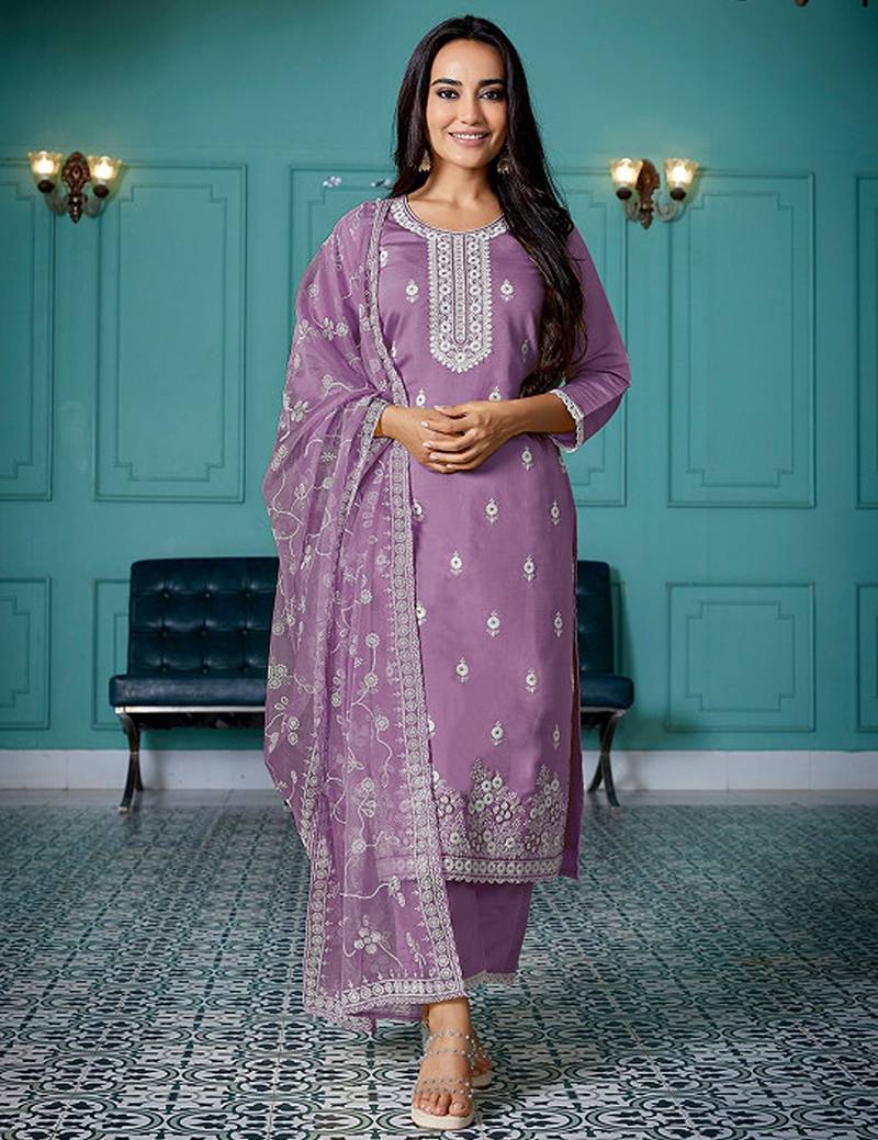 Ethnic motifs embroidered thread work kurta with trouser & dupatta