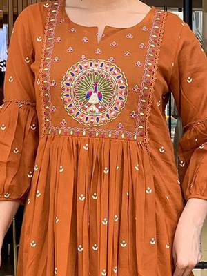 Woven design embroidered anarkali kurta with trousers & dupatta 2