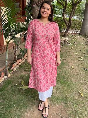 Floral printed notch neck straight cotton kurta 1