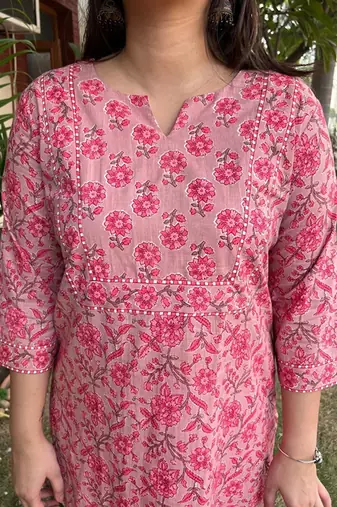 Floral printed notch neck straight cotton kurta